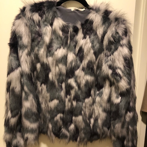 Tularosa Faux fur coat - Picture 4 of 5